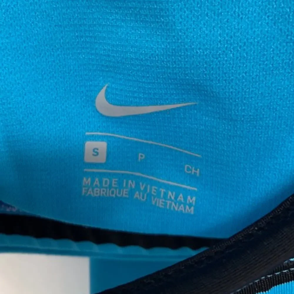 Nike size small
